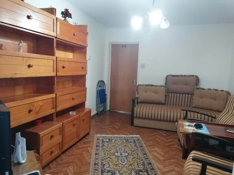 Inchiriez apartament 2 camere - 7