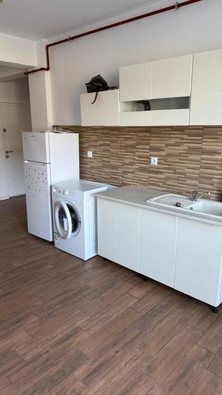 Apartament cu 2 camere decomandat în Florești