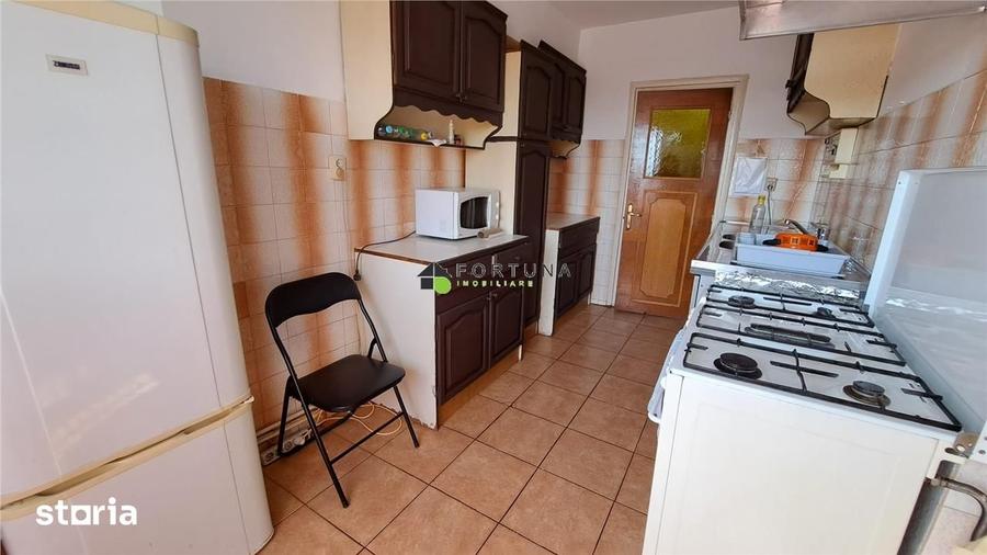 Apartament cu 4 camere în Centrul Civic