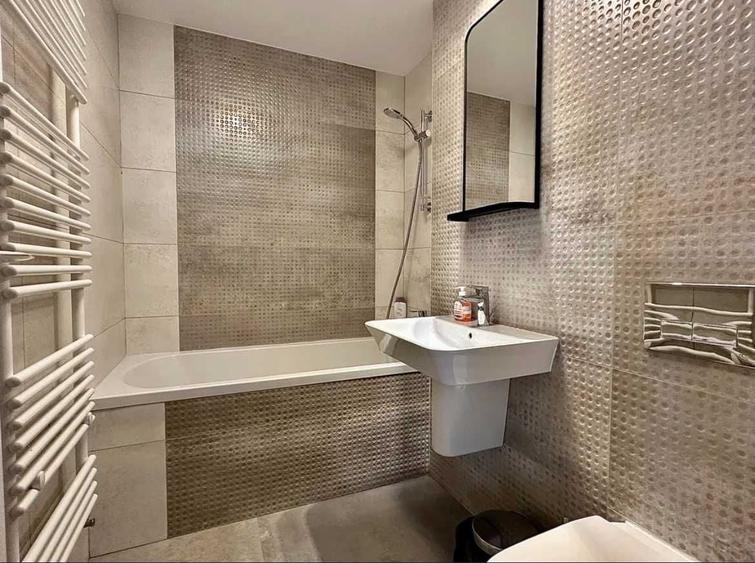 Apartament cu 2 camere decomandat în Exterior Vest