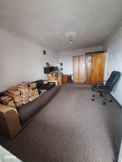 Apartament cu 3 camere decomandat în Ferentari