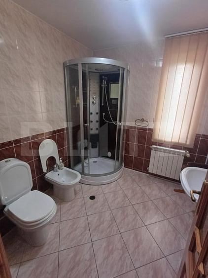 Casă individuală cu 5 camere cu Canalizare în Burdujeni