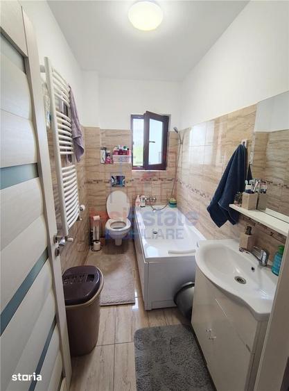 Apartament cu 2 camere decomandat în Rediu