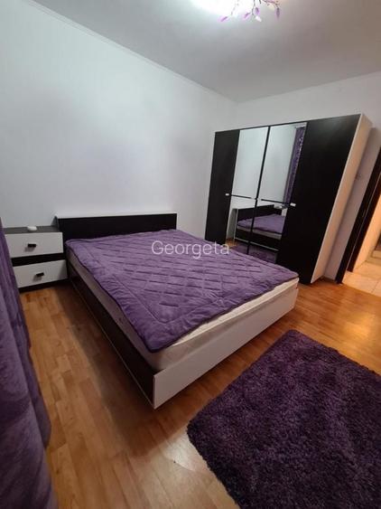 Proprietar inchiriez apartament cu 3 camere