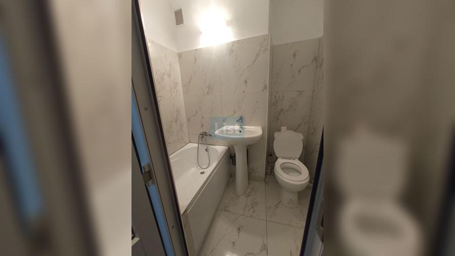 Apartament cu 2 camere semidecomandat în Decebal