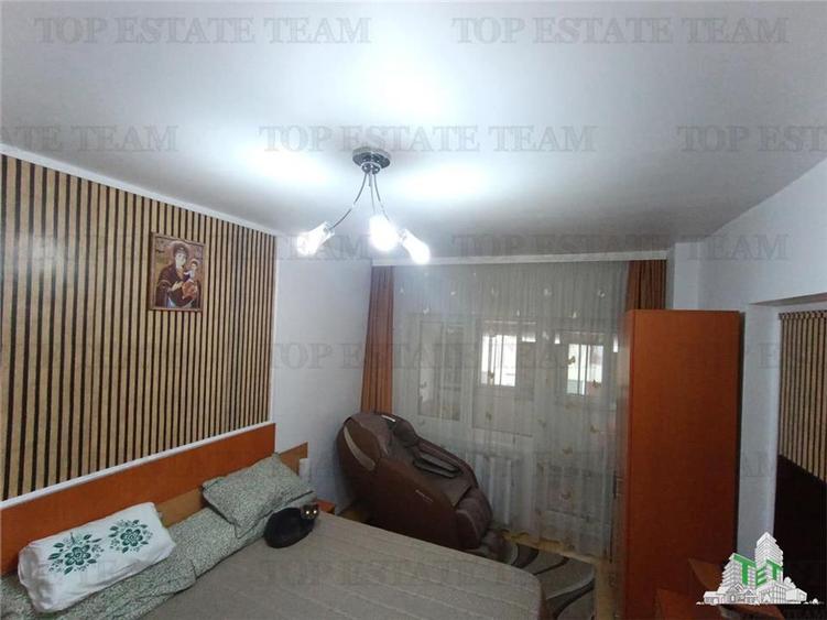 Apartament cu 3 camere semidecomandat, mobilat în Prelungirea Ghencea