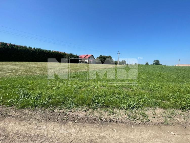 Teren agricol intravilan de 2100 mp, în Central