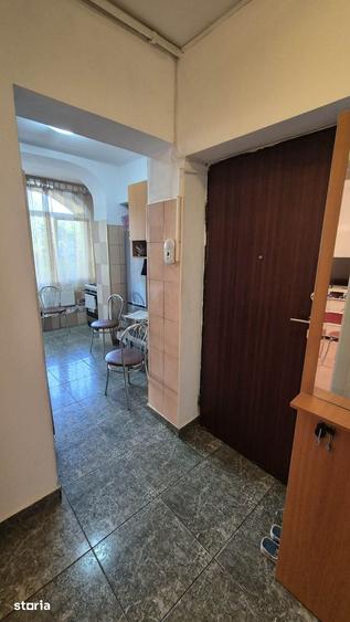 Apartament cu 2 camere decomandat în Titan