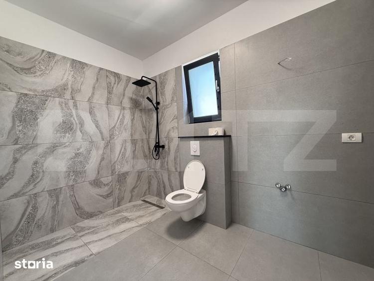 Casă cu 5 camere cu Teren 490 Mp în Sud
