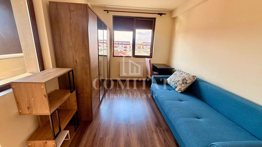 Apartament cu 3 camere semidecomandat, mobilat în Florești
