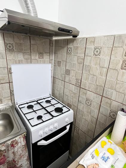Garsonieră decomandată, mobilată în CET