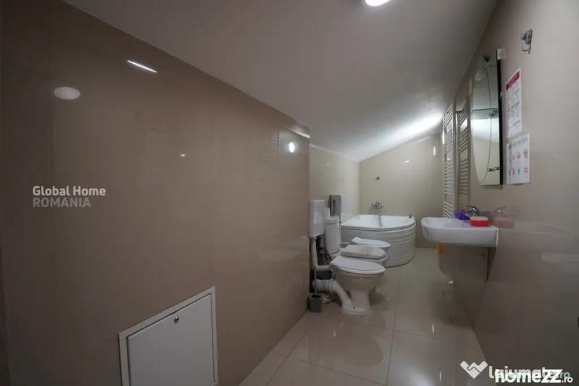 Casă cu 12 camere cu Teren 600 Mp în Victoriei