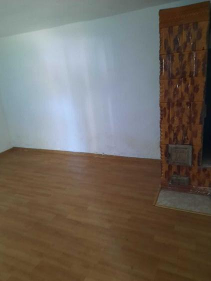 Casă individuală cu 3 camere cu Teren 1800 Mp în Central