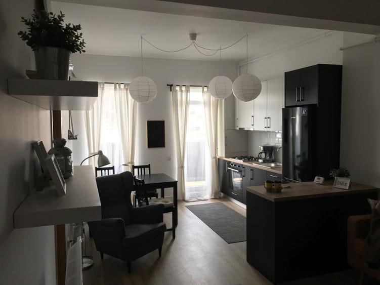 Apartament cu 2 camere semidecomandat în Central