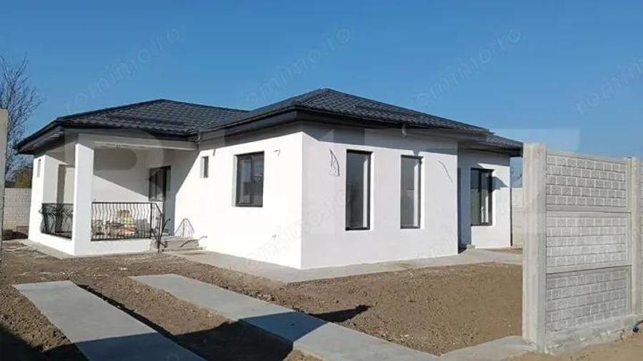 Casă cu 3 camere cu Teren 400 Mp în Cernele