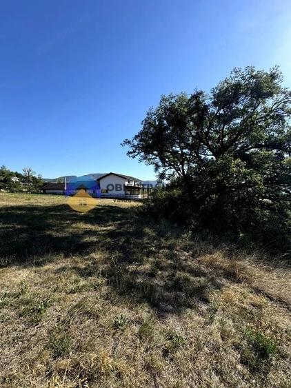 Teren de 2217 mp, în Viișoara