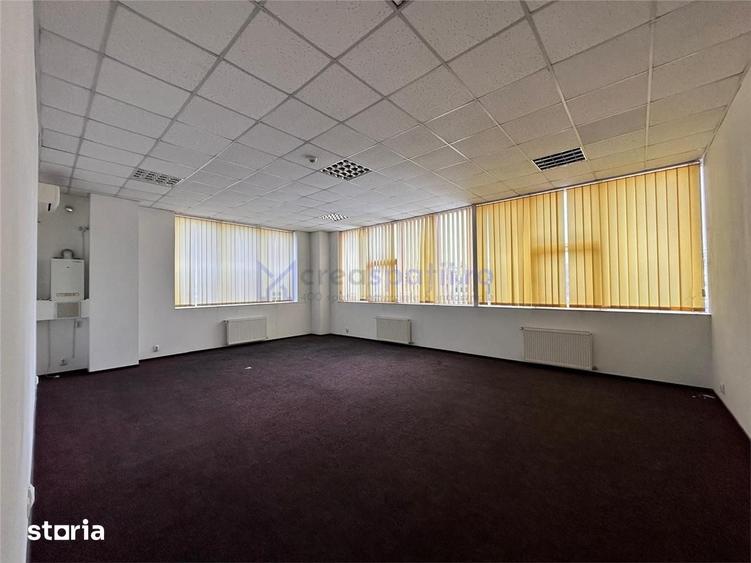 Spațiu comercial, de 500 mp, în Miroslava