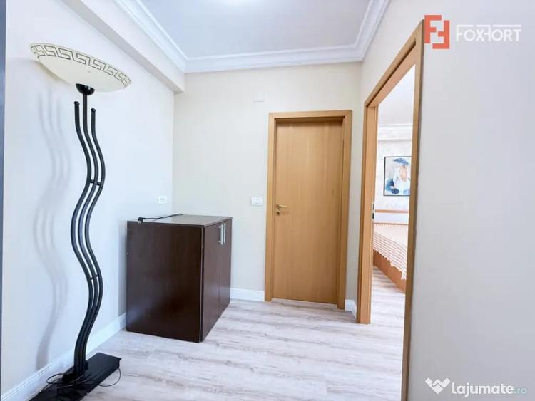 Apartament cu 2 camere decomandat în Lipovei