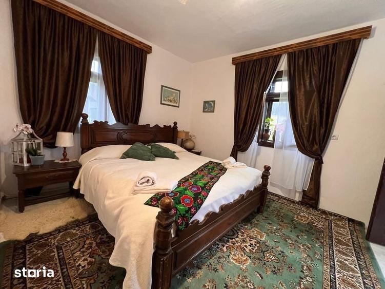 Casă cu 6 camere cu Teren 20000 Mp în Hangu