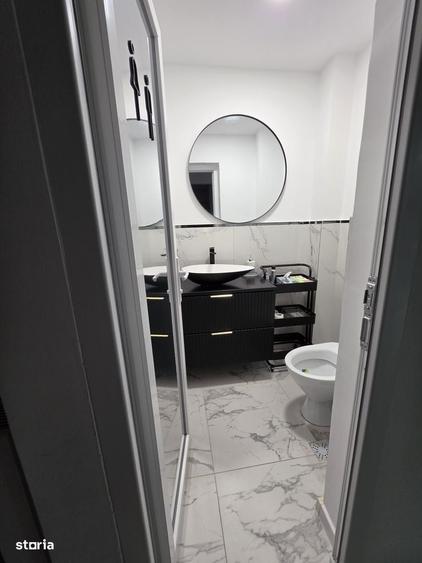 Spațiu comercial, de 55 mp, în Broșteni