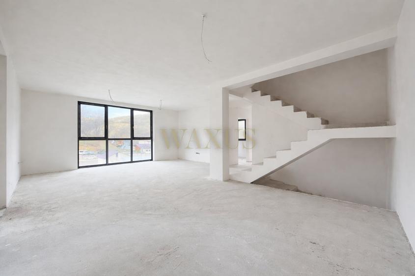 Duplex cu 4 camere cu Canalizare în Florești