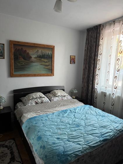 Apartament cu 2 camere decomandat în Petros
