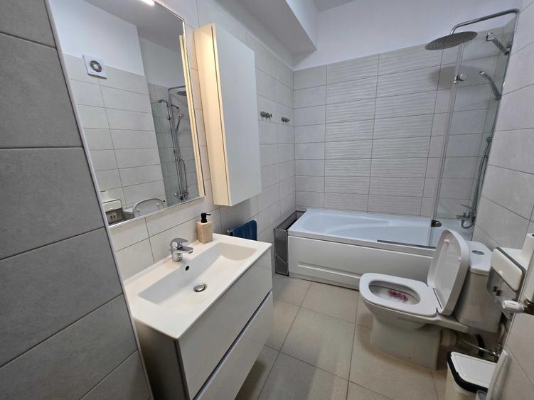 Apartament cu 2 camere decomandat în Central