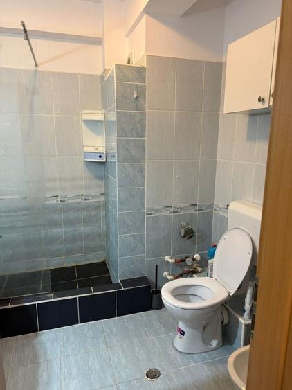 Apartament cu 2 camere decomandat, mobilat în Torontalului