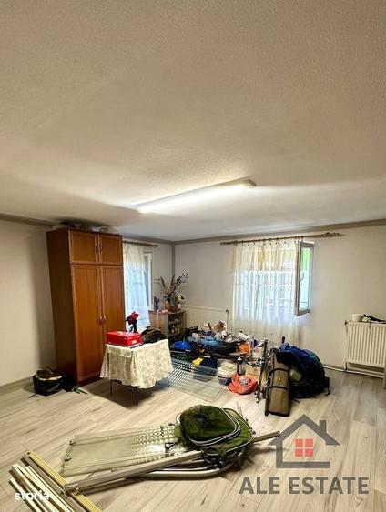 Casă cu 4 camere cu Teren 166 Mp în Central