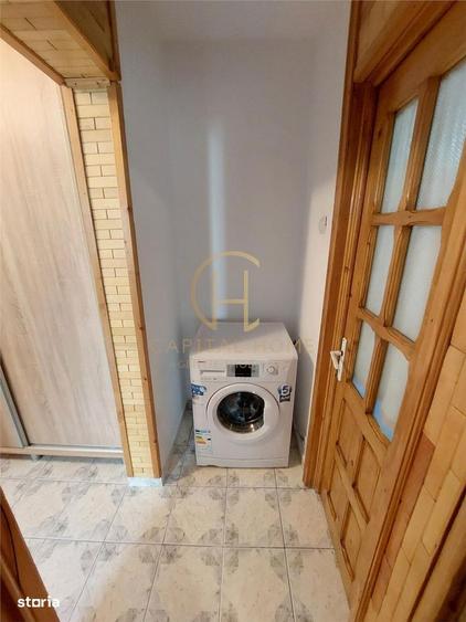 Apartament cu 3 camere decomandat, mobilat în Nicolina