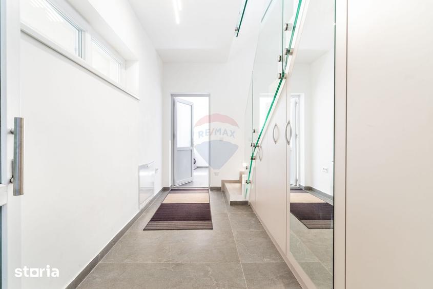 Casă cu 4 camere cu Teren 276 Mp în Dâmbul Rotund