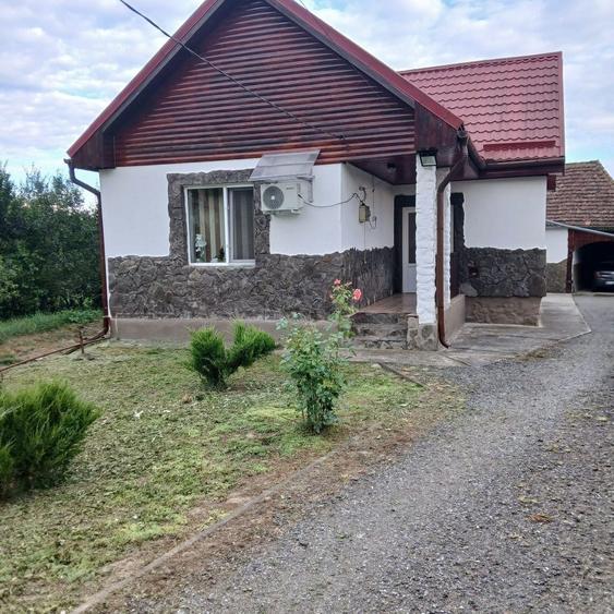 Casă cu 3 camere în Central