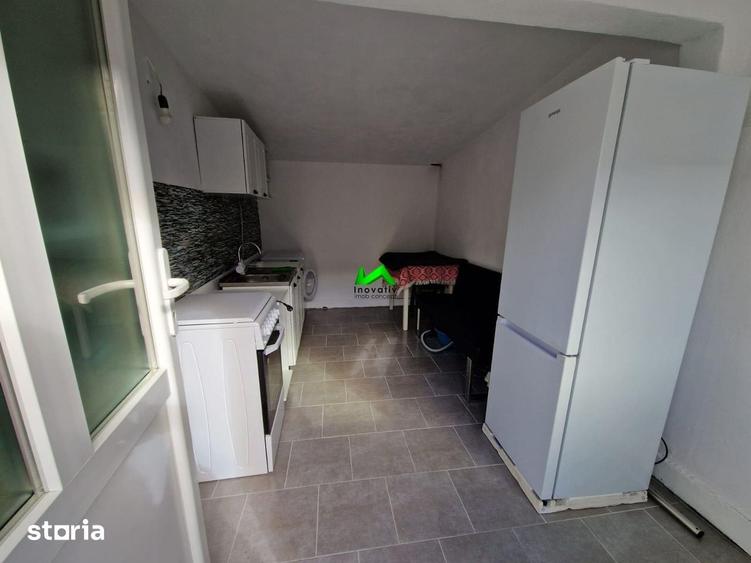 Casă cu 5 camere cu Teren 723 Mp în Cristian