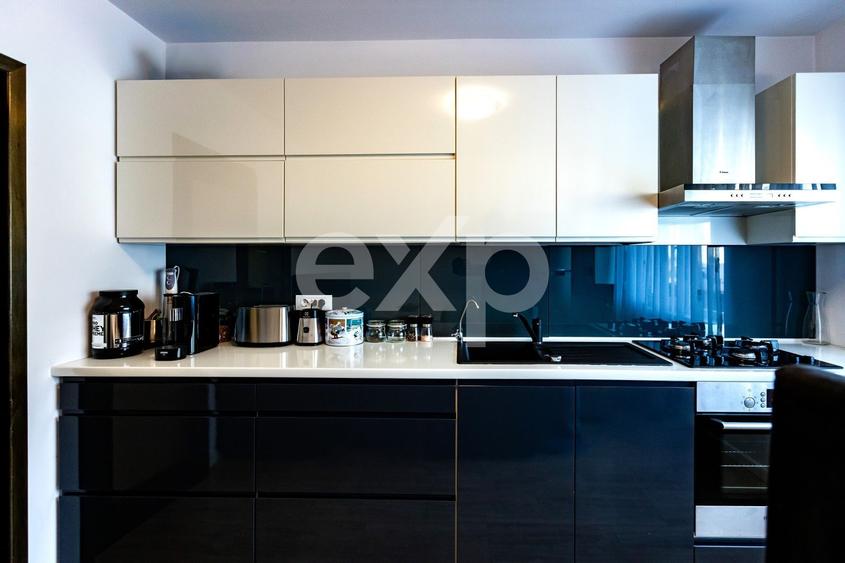 Duplex cu 5 camere cu Canalizare în Central