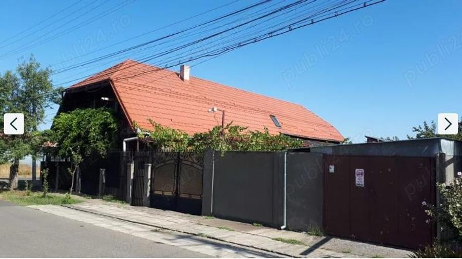 Casă cu 6 camere cu Teren 1213 Mp în Vladimirescu