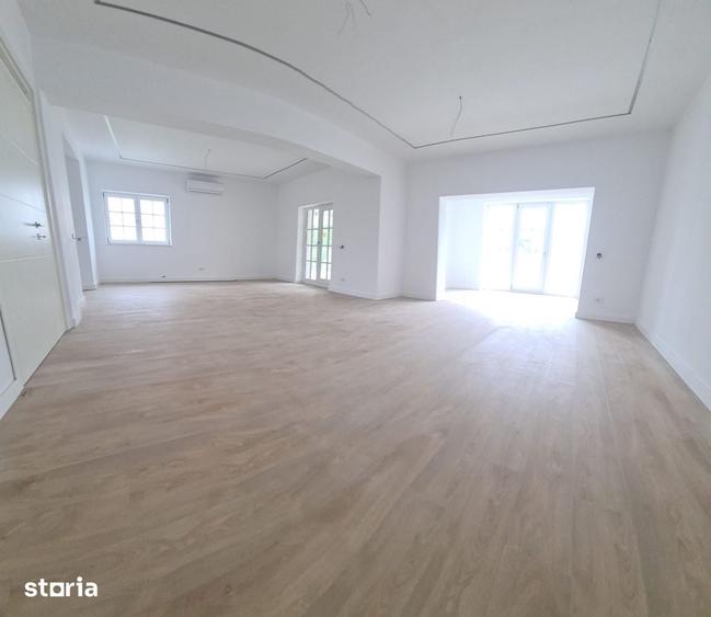 Spațiu comercial, de 4,300 mp, în Corbeanca