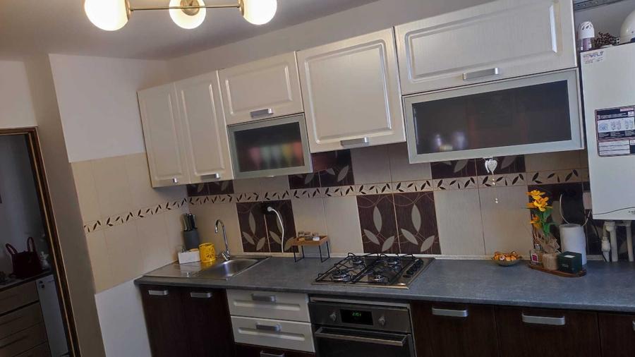 Apartament cu 2 camere decomandat în Exterior Vest