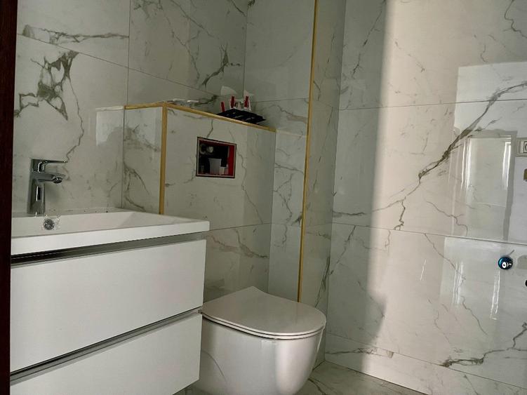 Apartament cu 3 camere decomandat în Sânpetru