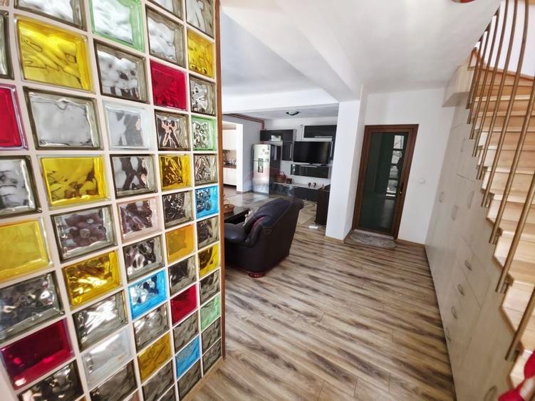 Casă individuală cu 3 camere cu Teren 205 Mp în Central