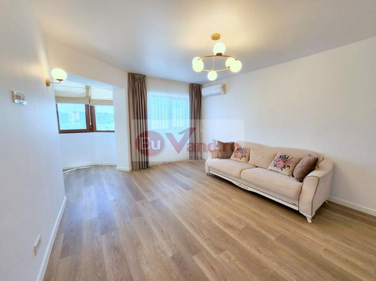 Apartament cu 3 camere decomandat în Central