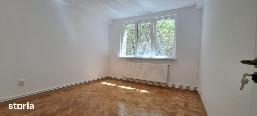 Apartament cu 2 camere semidecomandat în Țiglina 1