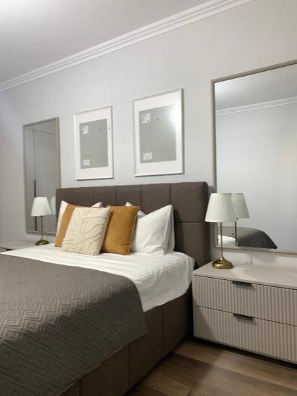 Apartament cu 3 camere semidecomandat, mobilat în Ultracentral