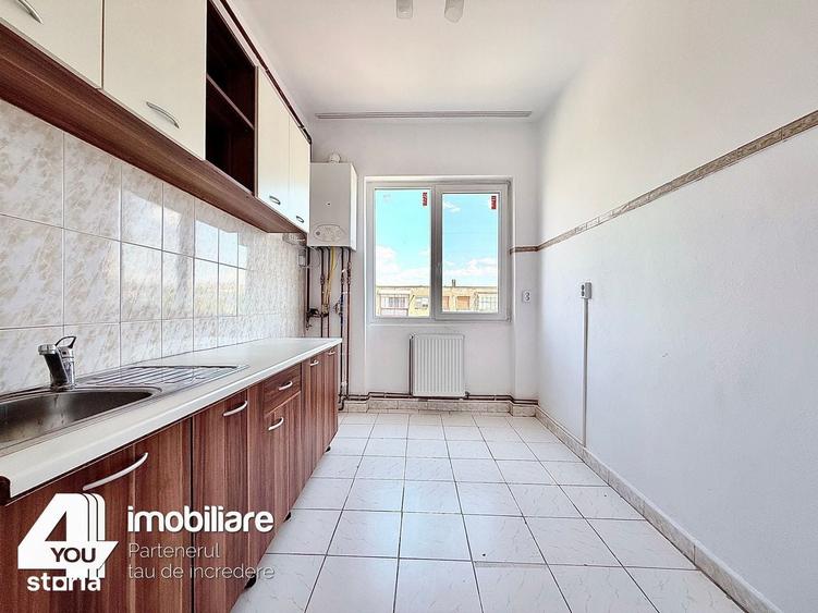 Apartament 3 camere Ineu langa Primarie ,82 mp, cu termoteca - 3