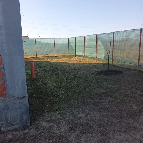 Casă cu 4 camere în Costi
