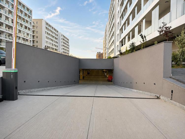 Apartament cu 2 camere semidecomandat, mobilat în Pipera