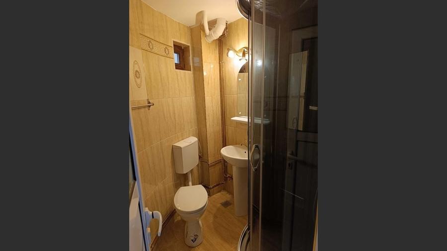 Casă cu 6 camere cu Canalizare în Bârnova