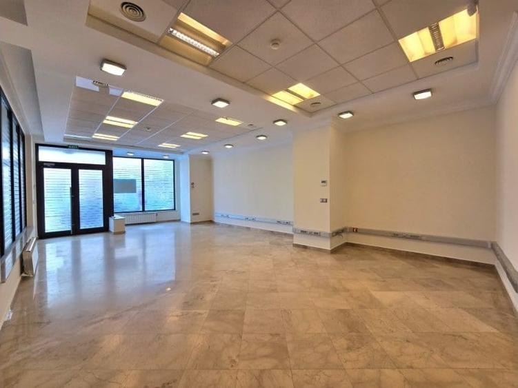 Spațiu comercial, de 81 mp, în P-ța Romană