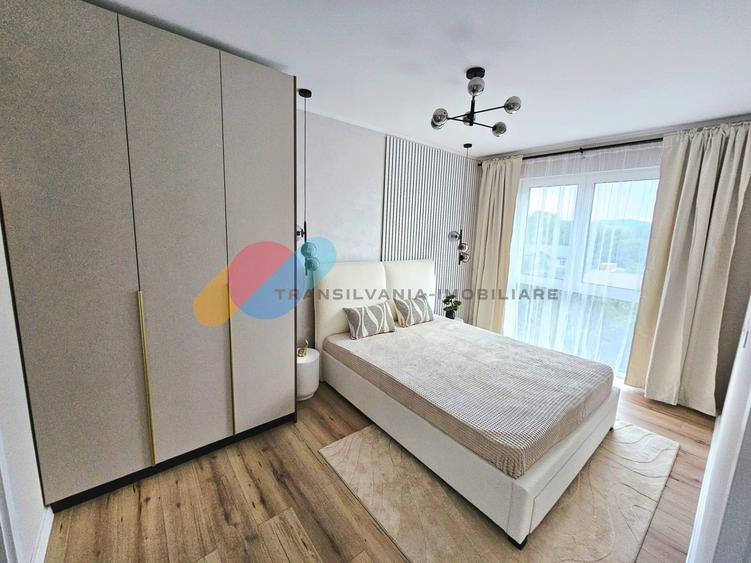 Apartament cu 3 camere semidecomandat în Florești