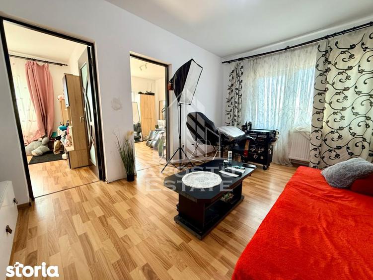 Apartament cu 3 camere, mobilat în Girocului