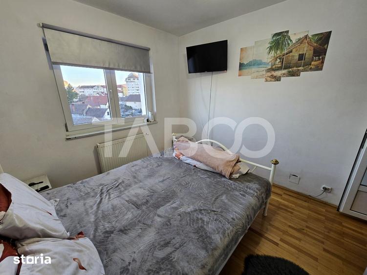 Apartament cu 3 camere decomandat, mobilat în Turnișor